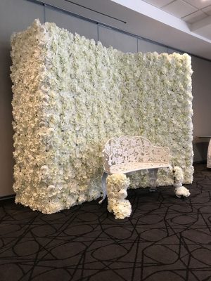 flower-wall-with-stool