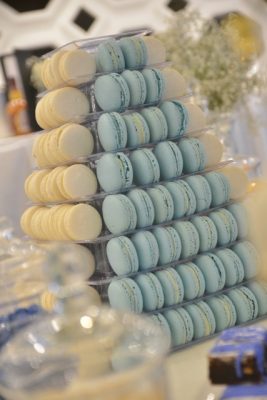 macaroons-desert-table